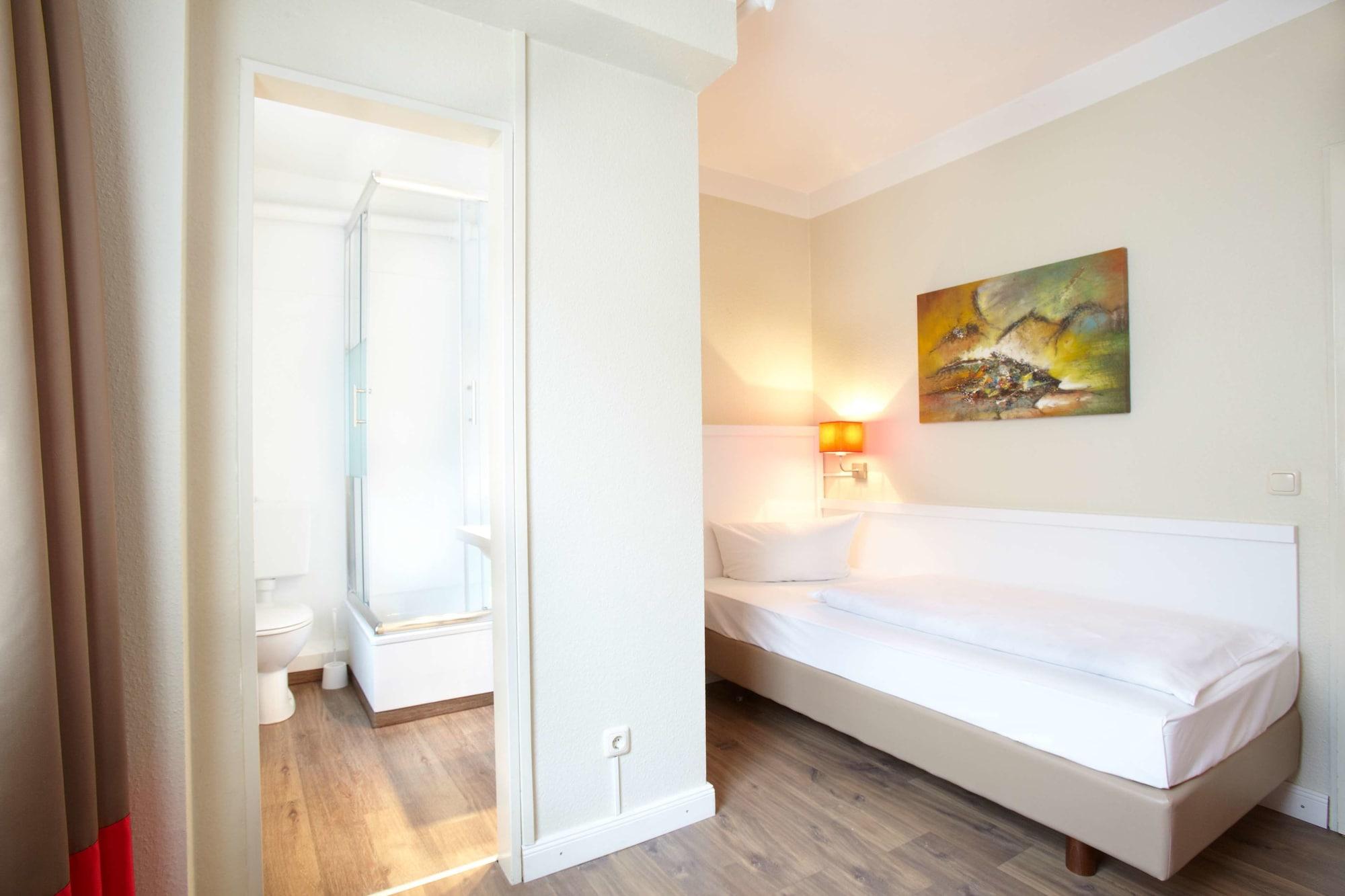 Hotel Ostseehalle Kiel By Premiere Classe Экстерьер фото