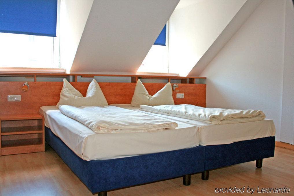 Hotel Ostseehalle Kiel By Premiere Classe Экстерьер фото